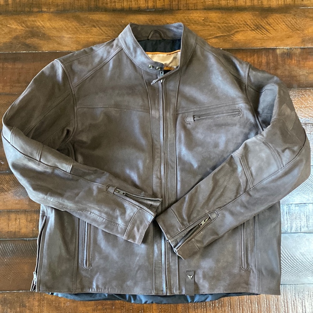 Never worn Triumph Kenny casual leather jacket